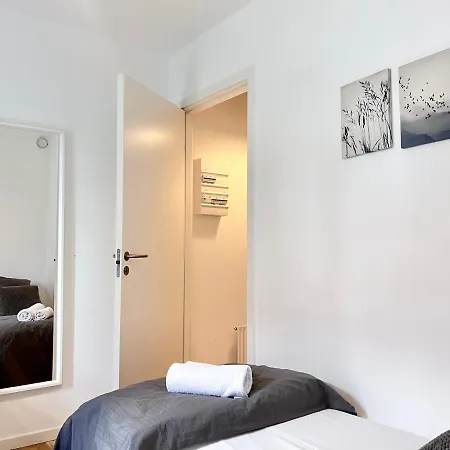 Newly Built 3 Bedroom At Else Alfelts Vej On The Ground Floor Located In Copenhagens Popular Area Restad On Amager, Appartement *