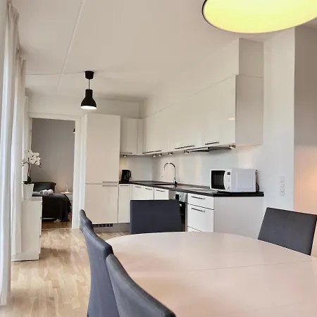 Newly Built 3 Bedroom At Else Alfelts Vej On The Ground Floor Located In Copenhagens Popular Area Restad On Amager, * Copenhague