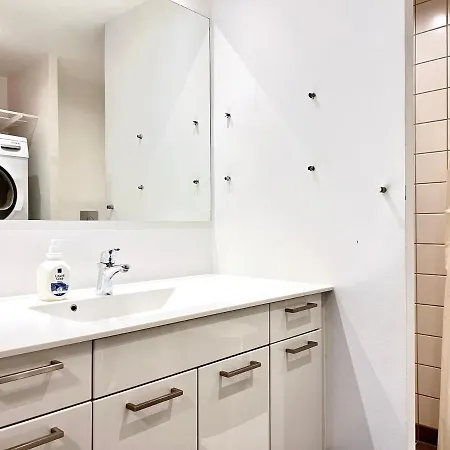 Appartement Newly Built 3 Bedroom At Else Alfelts Vej On The Ground Floor Located In Copenhagens Popular Area Restad On Amager, Copenhague
