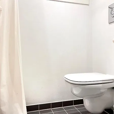 Newly Built 3 Bedroom At Else Alfelts Vej On The Ground Floor Located In Copenhagens Popular Area Restad On Amager, Appartement *